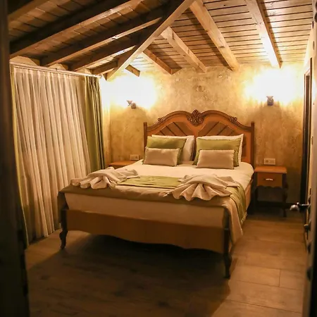 Kazdagi Atila Bey Konagi * Ayvacik (Canakkale)